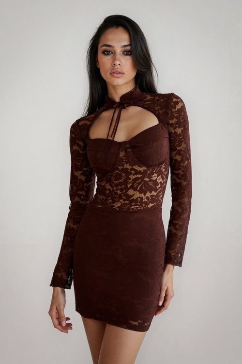 Abito pizzo marrone